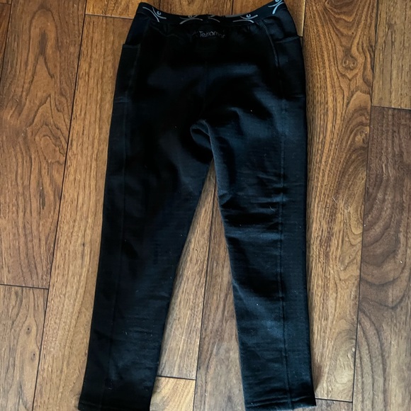 Never worn black Terramar ski under layer. Size XS - Picture 3 of 4